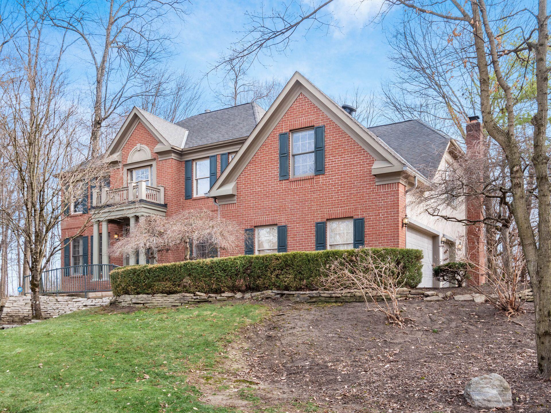 1353 Harrison Pond Drive, New Albany, Ohio image 3