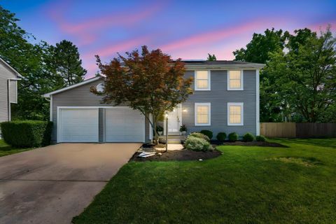 Photo of 2586 Pennbrook Court, Hilliard, OH 43026 (MLS # 226023246)