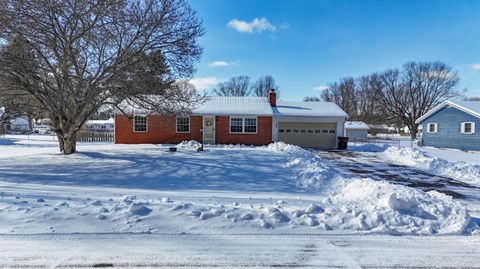 Tiny photo for 93 N Utah Avenue, Newark, OH 43055 (MLS # 226002802)