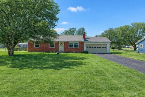Photo of 93 N Utah Avenue, Newark, OH 43055 (MLS # 226002802)