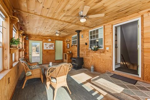 Tiny photo for 93 N Utah Avenue, Newark, OH 43055 (MLS # 226002802)