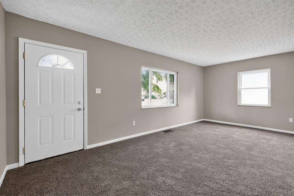 Photo of 108 Florence Avenue, Columbus, OH 43228 (MLS # 226023017)