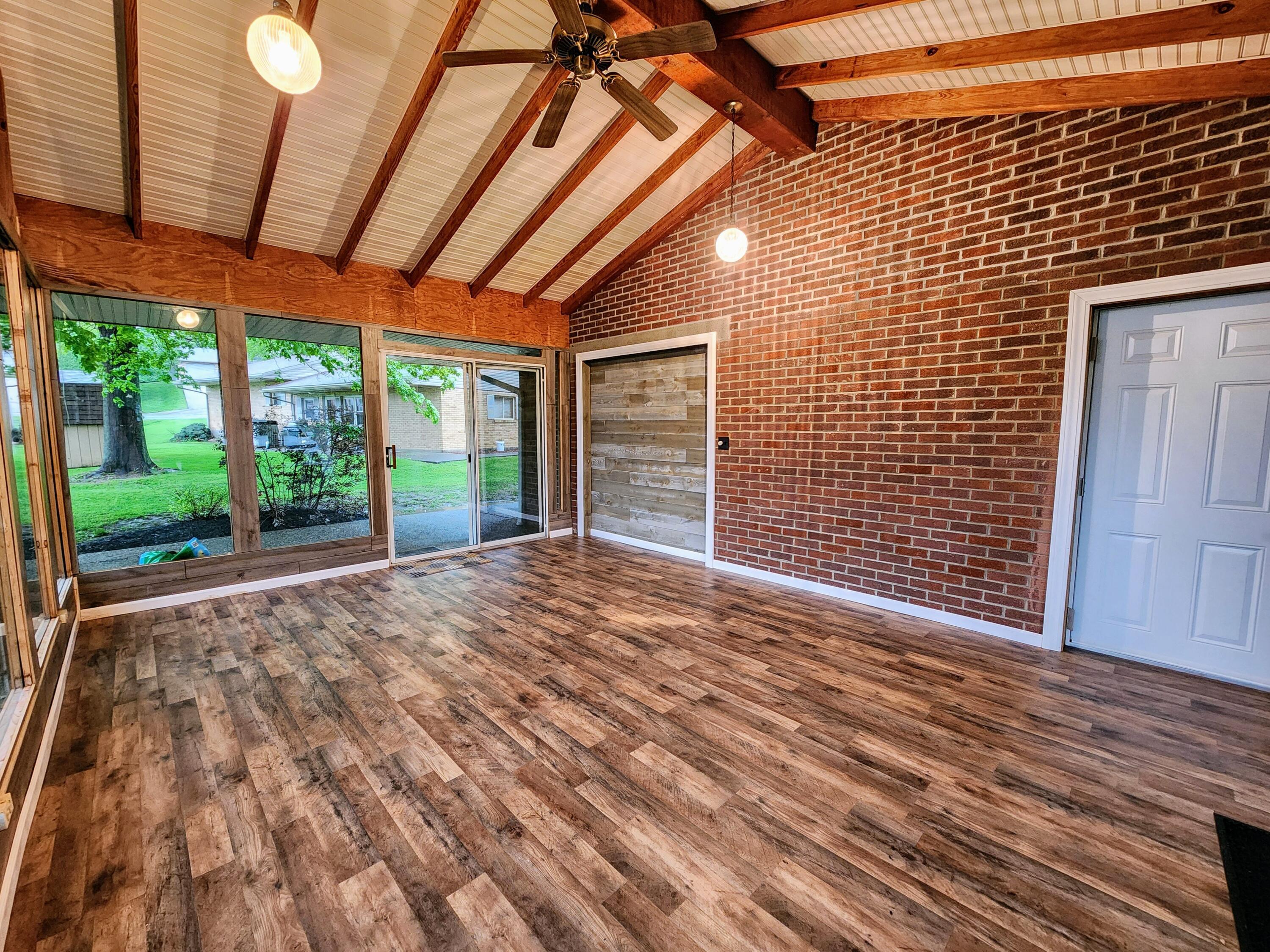 9005 Eckelberry Road, Cambridge, Ohio image 12