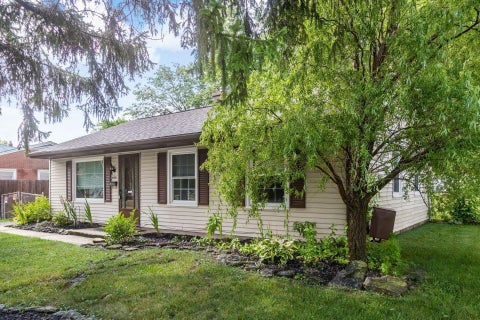 Tiny photo for 4595 Annhurst Road, Columbus, OH 43228 (MLS # 226027757)