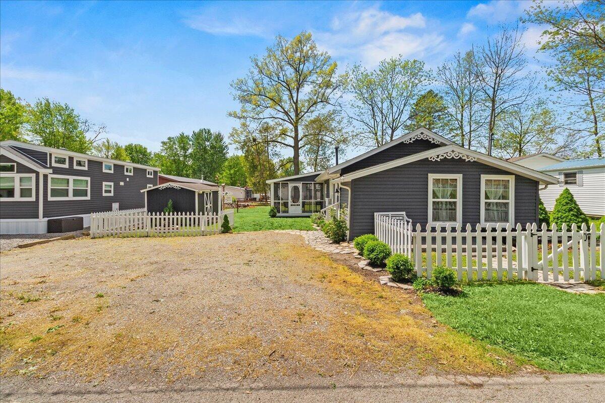 11153 Tecumseh Path