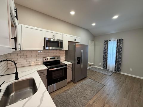 Tiny photo for 1962 Reese Avenue, Columbus, OH 43207 (MLS # 226004366)