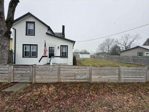 Photo of 1962 Reese Avenue, Columbus, OH 43207 (MLS # 226004366)