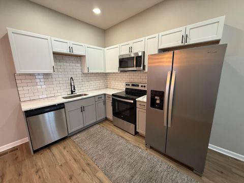 Tiny photo for 1962 Reese Avenue, Columbus, OH 43207 (MLS # 226004366)