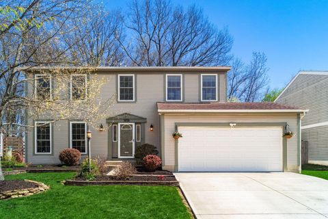 Photo of 1656 Jupiter Avenue, Hilliard, OH 43026 (MLS # 226012059)