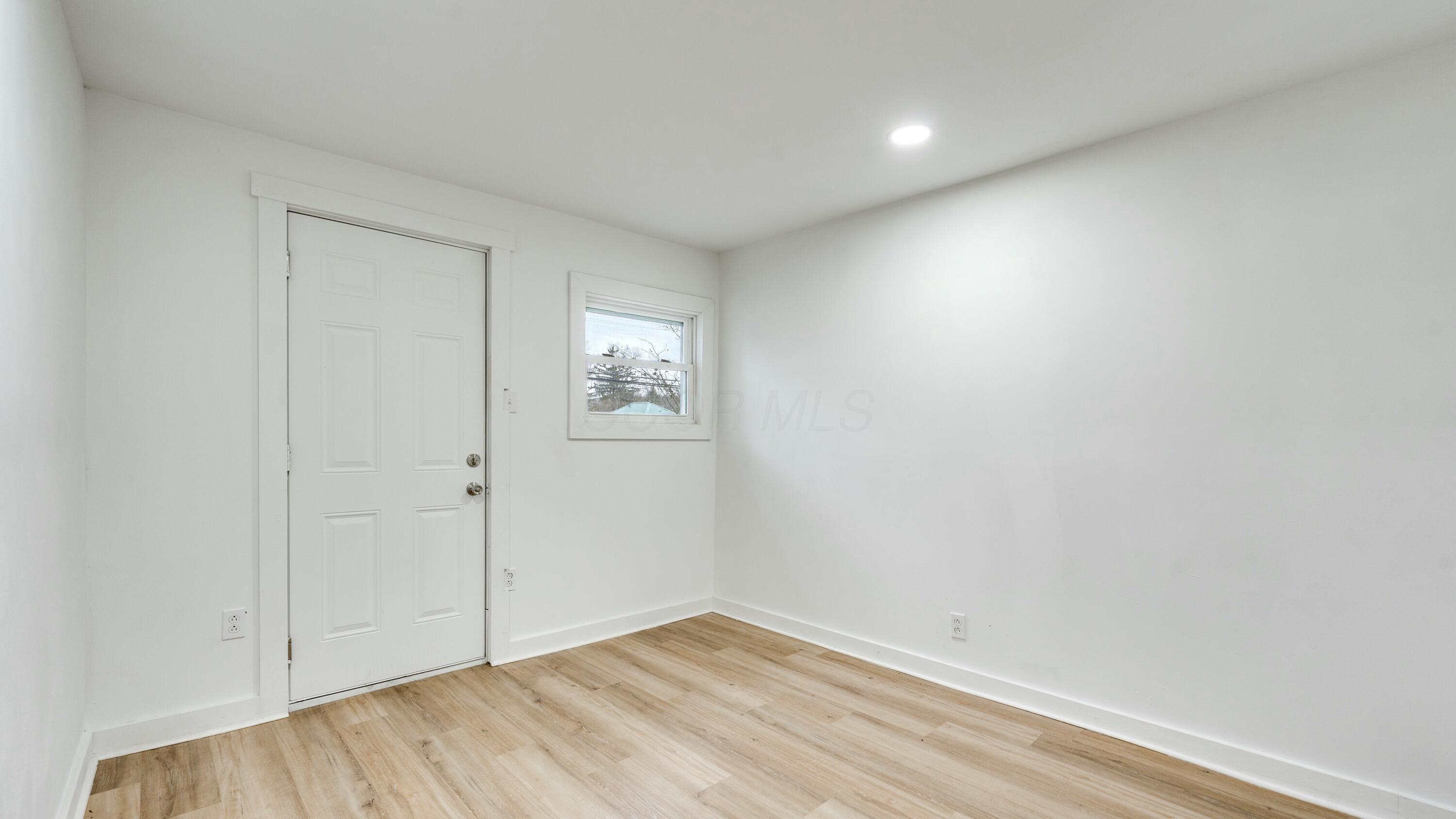 277 Zanesville Road, Roseville, Ohio image 45