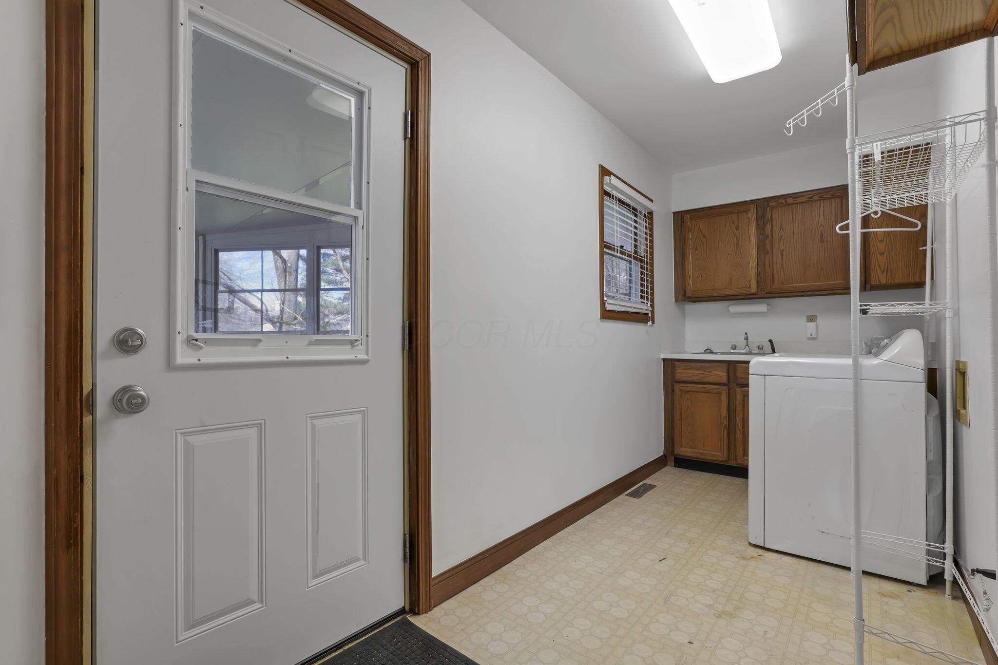 8502 Mink Street, Etna, Ohio image 26