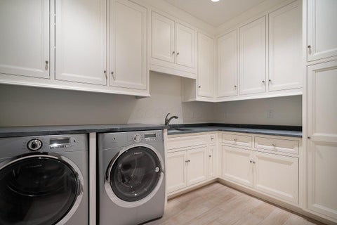 Tiny photo for 1741 Strathshire Hall Place, Powell, OH 43065 (MLS # 226019574)