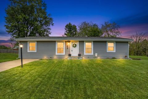 Photo of 1626 Valley Dale Drive, Logan, OH 43138 (MLS # 226015192)