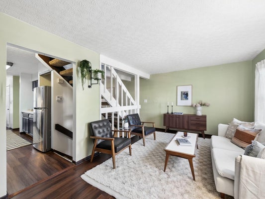 2295 LAURELWOOD DR, COLUMBUS, OH 43229 - Image be33fccf81cefbd7161eee09bf1e997e/229616821