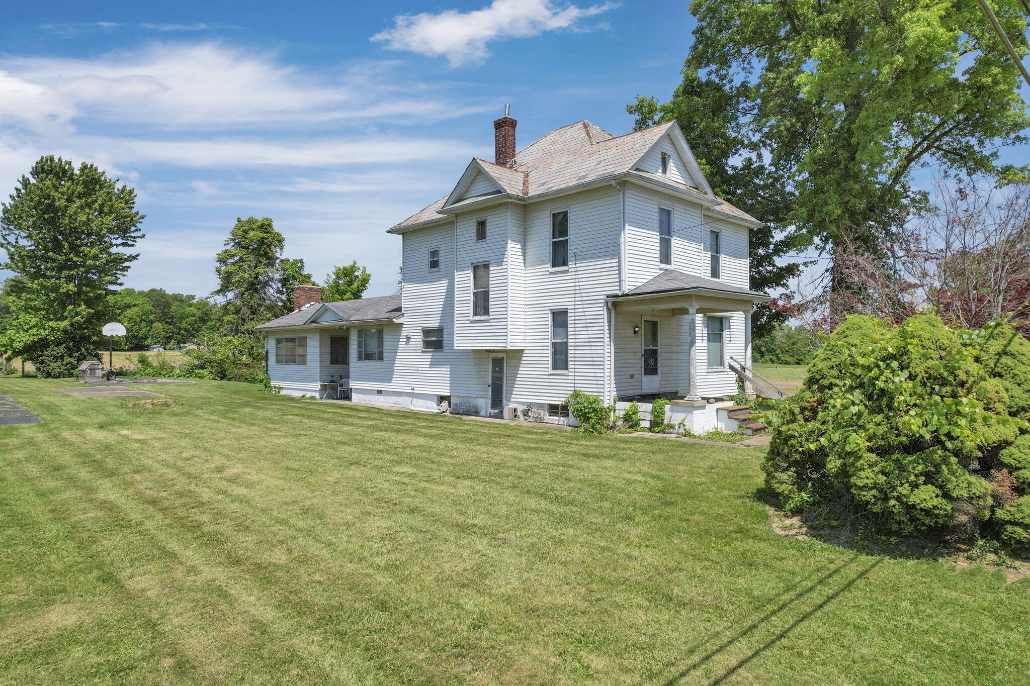 7874 Hazelton Etna Road, Pataskala, Ohio image 10