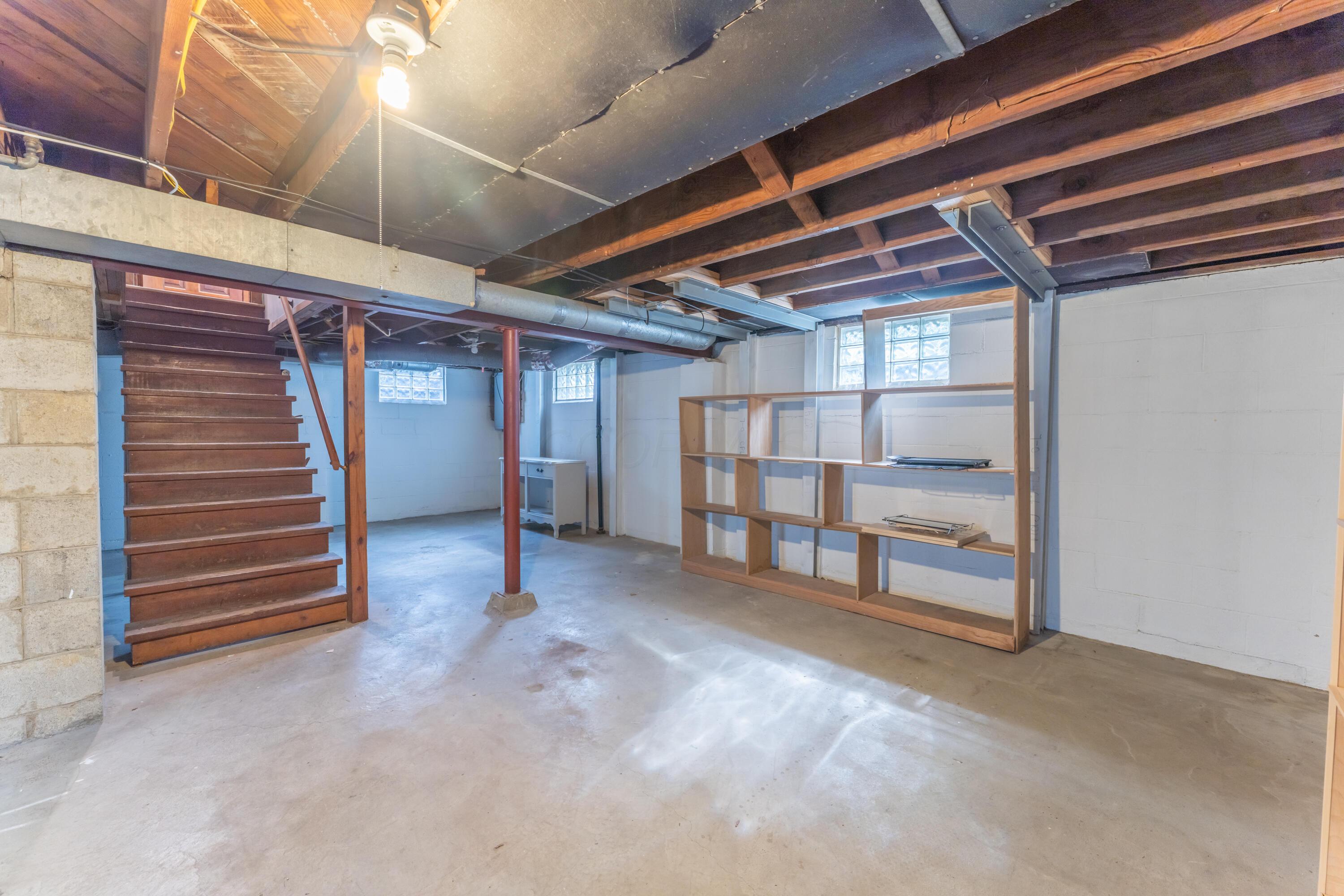 299 Chatham Road, Columbus, Ohio image 32