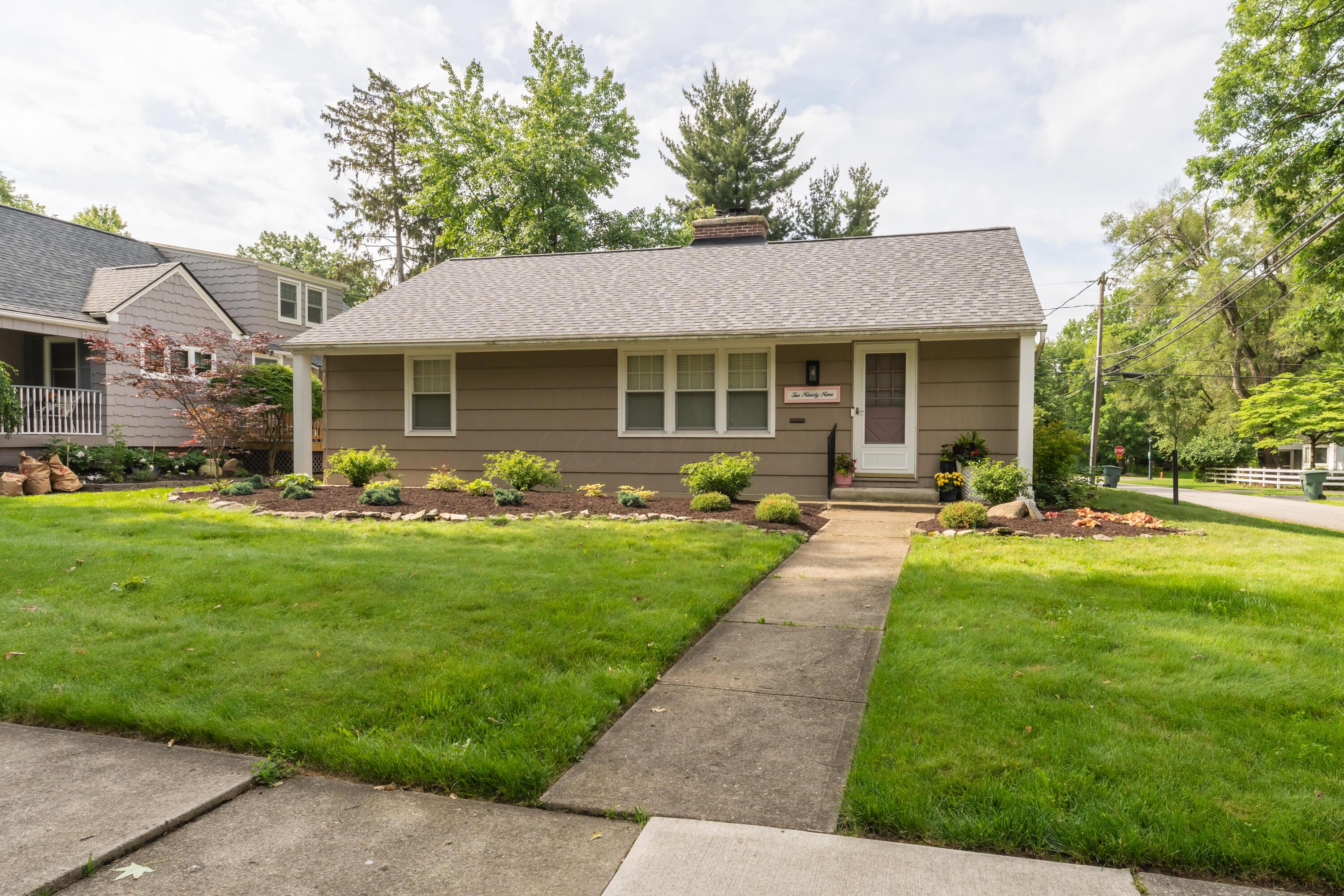 299 Chatham Road, Columbus, Ohio image 1