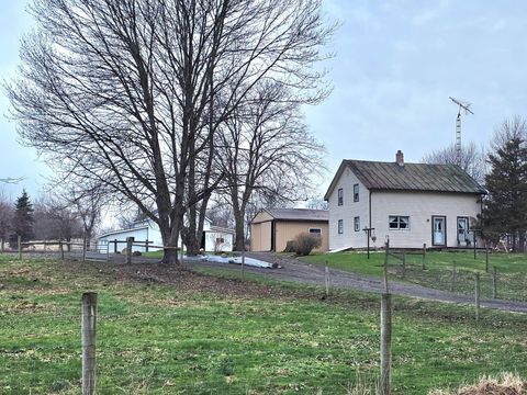 Photo of 6758 County Road 22, Fredericktown, OH 43019 (MLS # 226008204)