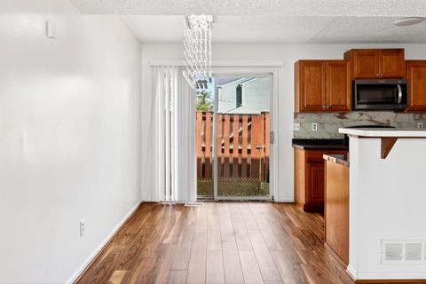 Tiny photo for 5080 Springdale Boulevard 31F #31F, Hilliard, OH 43026 (MLS # 226010464)