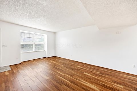 Tiny photo for 5080 Springdale Boulevard 31F #31F, Hilliard, OH 43026 (MLS # 226010464)