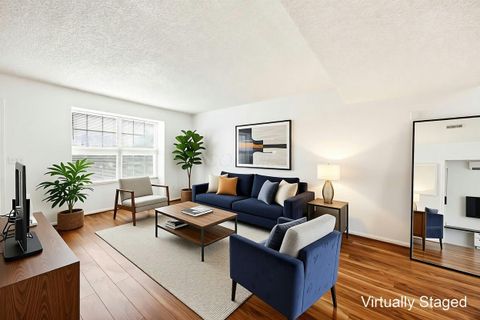 Tiny photo for 5080 Springdale Boulevard 31F #31F, Hilliard, OH 43026 (MLS # 226010464)