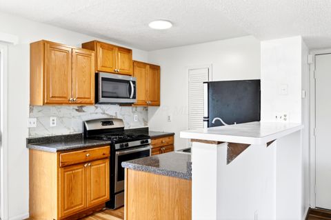 Tiny photo for 5080 Springdale Boulevard 31F #31F, Hilliard, OH 43026 (MLS # 226010464)