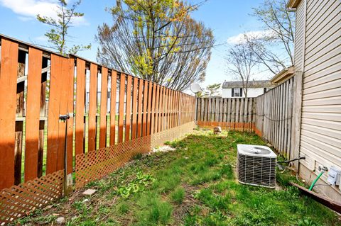 Tiny photo for 5080 Springdale Boulevard 31F #31F, Hilliard, OH 43026 (MLS # 226010464)