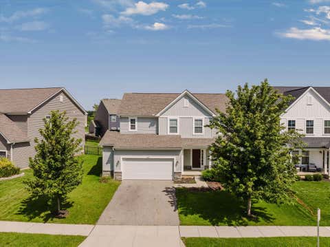 Photo of 426 Oakland Hills Loop, Commercial Point, OH 43116 (MLS # 226031592)