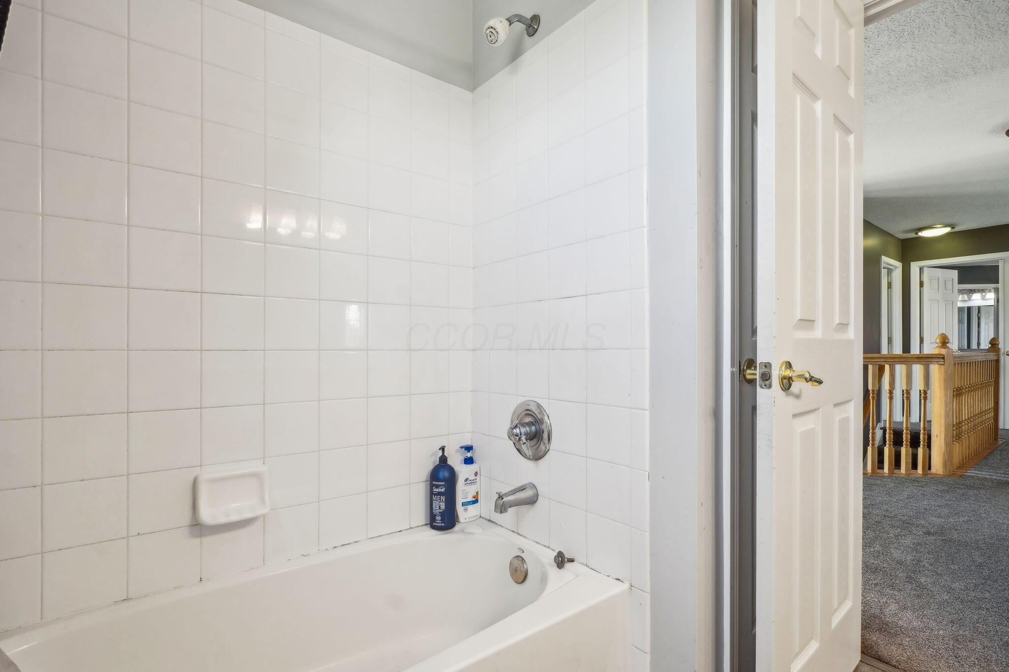 2343 Omaha Place, Lewis Center, Ohio image 36