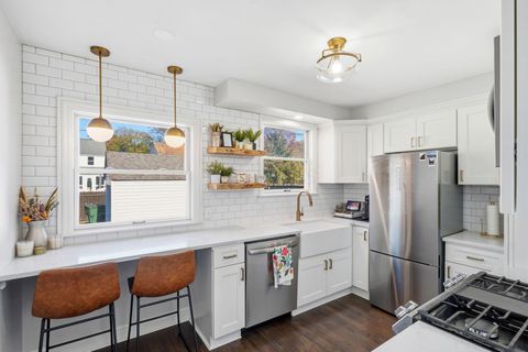 Tiny photo for 238 W Henderson Road, Columbus, OH 43214 (MLS # 225044189)