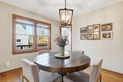 Tiny photo for 238 W Henderson Road, Columbus, OH 43214 (MLS # 225044189)