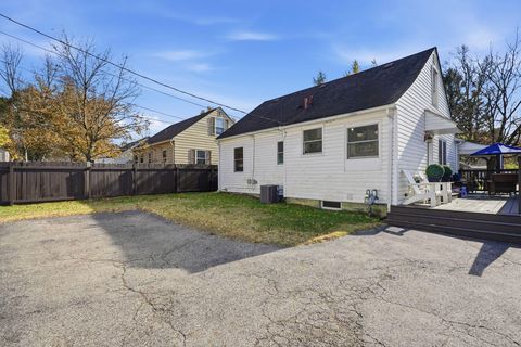 Tiny photo for 238 W Henderson Road, Columbus, OH 43214 (MLS # 225044189)