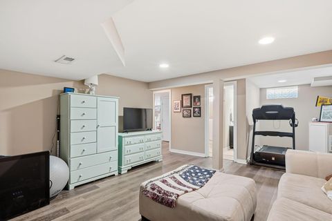 Tiny photo for 238 W Henderson Road, Columbus, OH 43214 (MLS # 225044189)