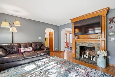 Tiny photo for 238 W Henderson Road, Columbus, OH 43214 (MLS # 225044189)