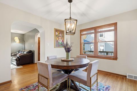 Tiny photo for 238 W Henderson Road, Columbus, OH 43214 (MLS # 225044189)