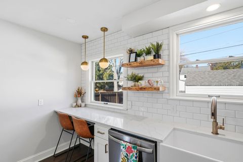 Tiny photo for 238 W Henderson Road, Columbus, OH 43214 (MLS # 225044189)