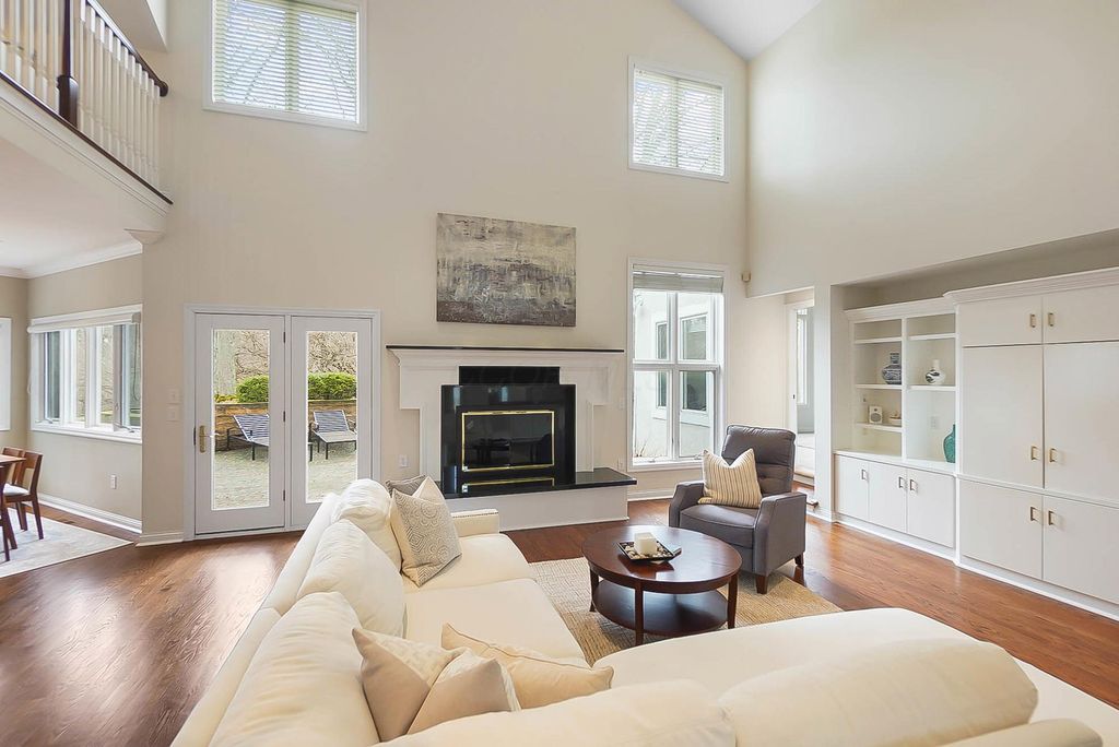 Photo of 5119 Reserve Drive, Dublin, OH 43017 (MLS # 226004804)