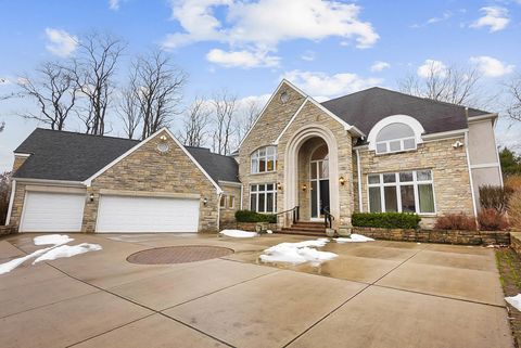 Photo of 5119 Reserve Drive, Dublin, OH 43017 (MLS # 226004804)