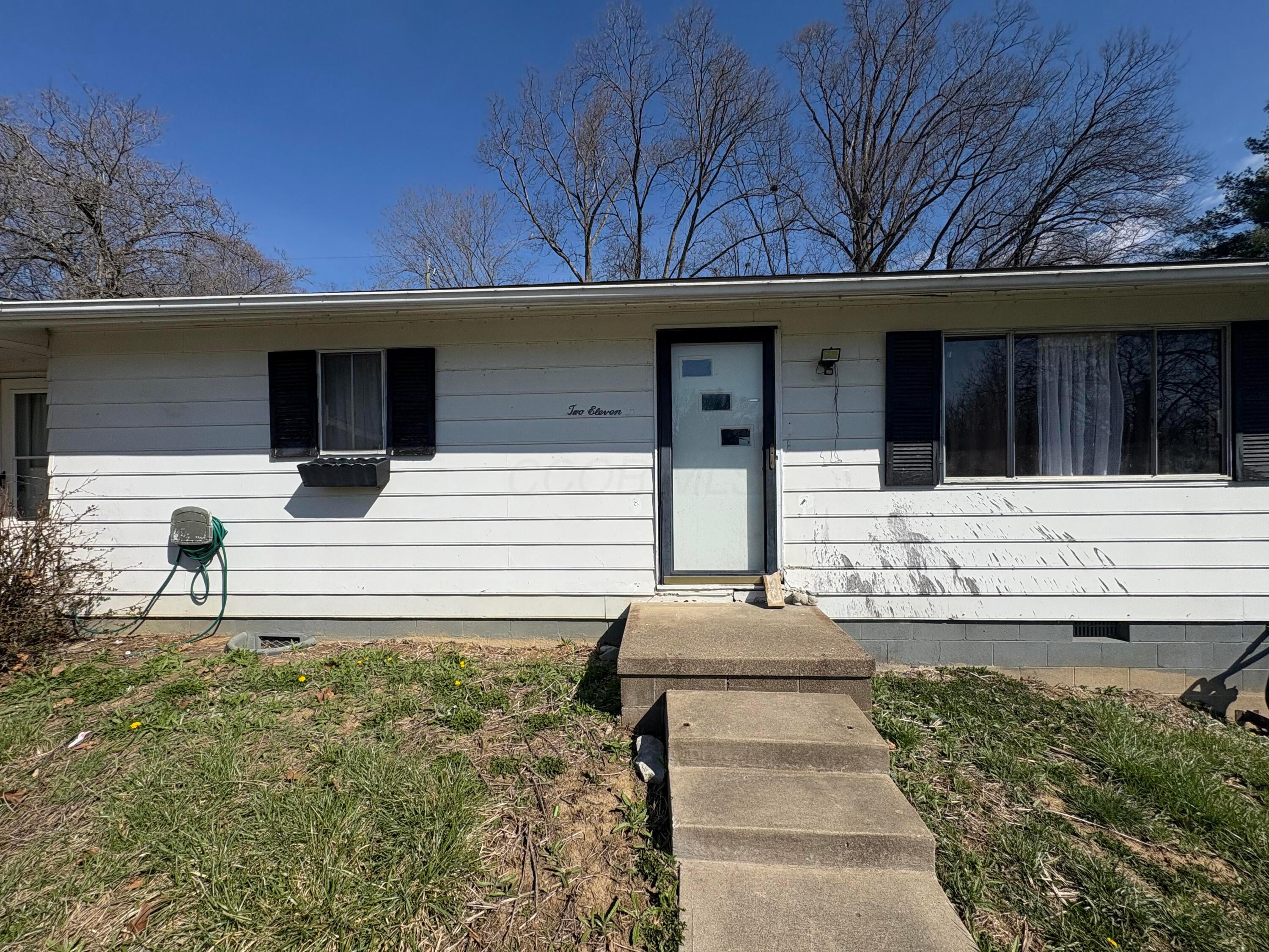 211 E Main Street, Zanesville, Ohio image 1