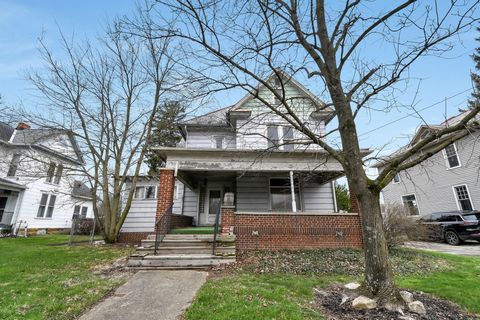 Photo of 267 S Main Street, Pataskala, OH 43062 (MLS # 226008865)
