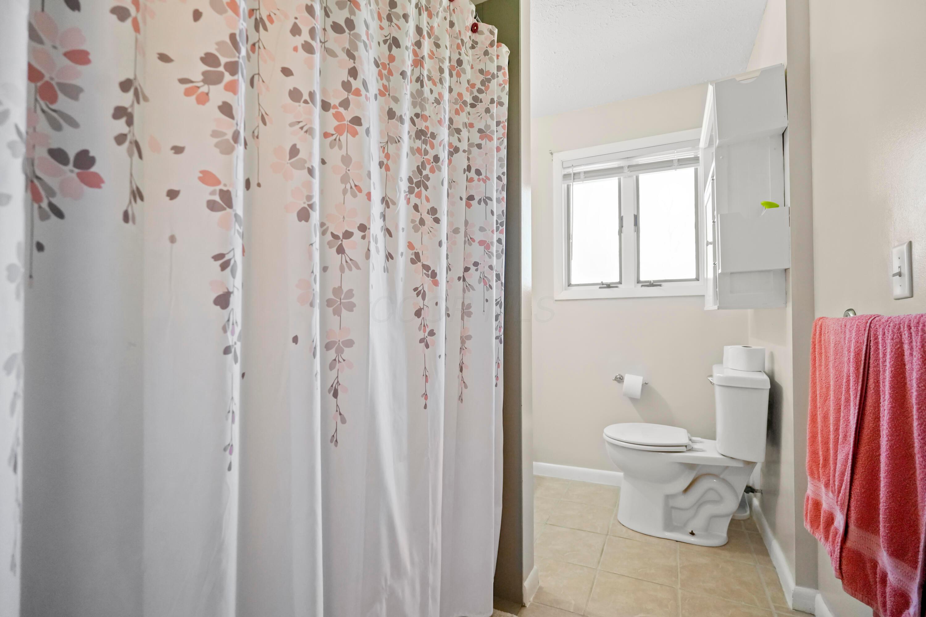 110 Hilltop Road, Mansfield, Ohio image 14