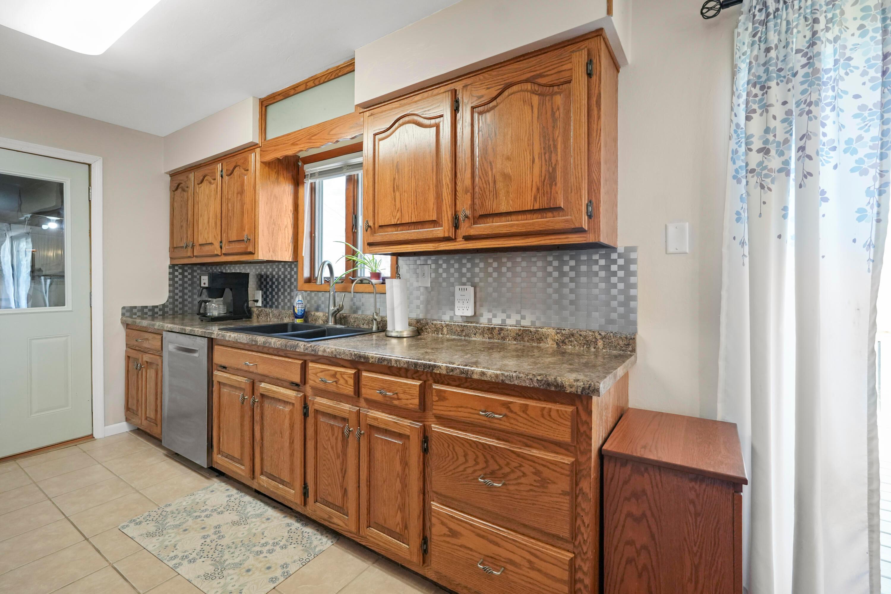 110 Hilltop Road, Mansfield, Ohio image 11