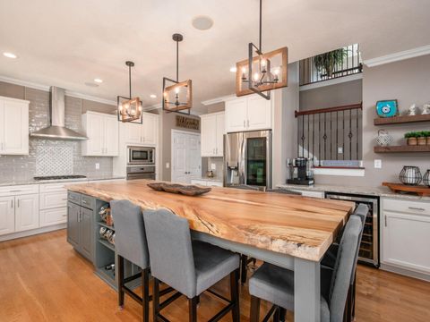 Tiny photo for 10811 Eckington Drive, Dublin, OH 43016 (MLS # 226002532)