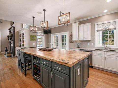 Tiny photo for 10811 Eckington Drive, Dublin, OH 43016 (MLS # 226002532)