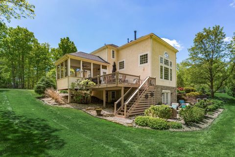 Tiny photo for 10811 Eckington Drive, Dublin, OH 43016 (MLS # 226002532)