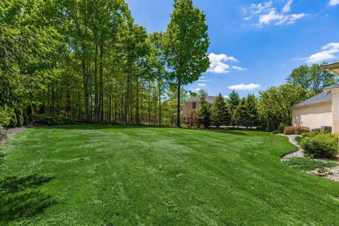 Tiny photo for 10811 Eckington Drive, Dublin, OH 43016 (MLS # 226002532)