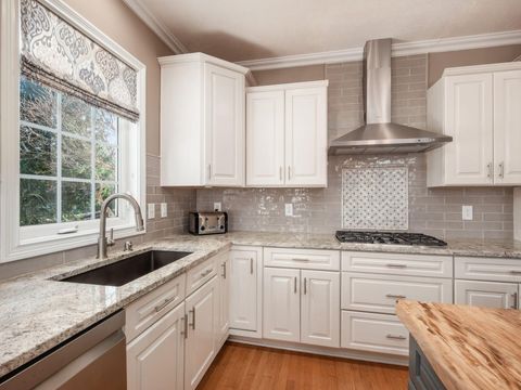 Tiny photo for 10811 Eckington Drive, Dublin, OH 43016 (MLS # 226002532)