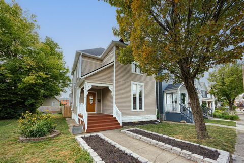 Photo of 1035 Madison Avenue, Columbus, OH 43205 (MLS # 226003803)