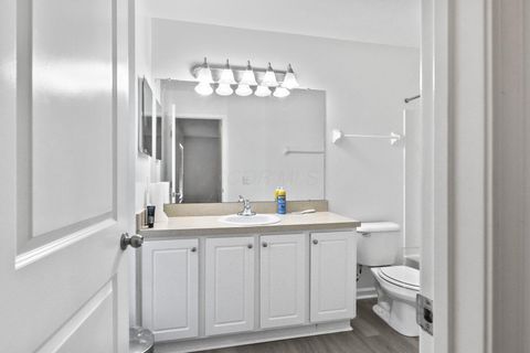 Tiny photo for 3681 Fish Hawk Landing 15 #15, Columbus, OH 43230 (MLS # 226024523)