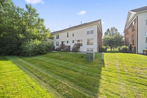 Tiny photo for 3681 Fish Hawk Landing 15 #15, Columbus, OH 43230 (MLS # 226024523)